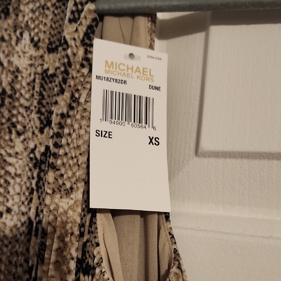 Michael Kors Beige and Black Maxi Dress - Picture 4 of 4